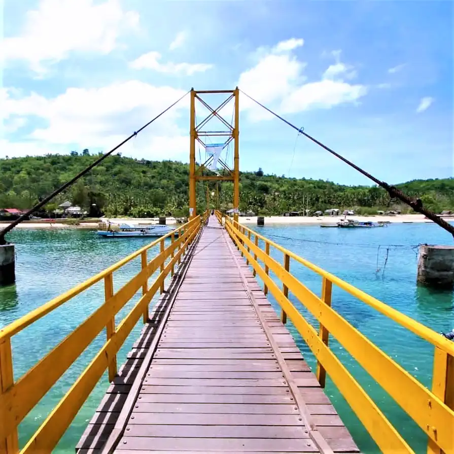 The Yellow Bridge is the iconic symbol connecting Nusa Ceningan and Nusa Lembongan.